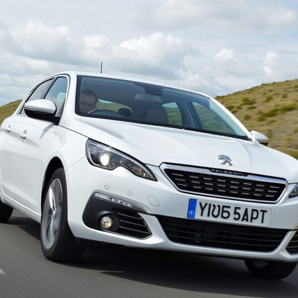 Peugeot 301 – opinie, cena, dane techniczne, wymiary, spalanie, osiągi