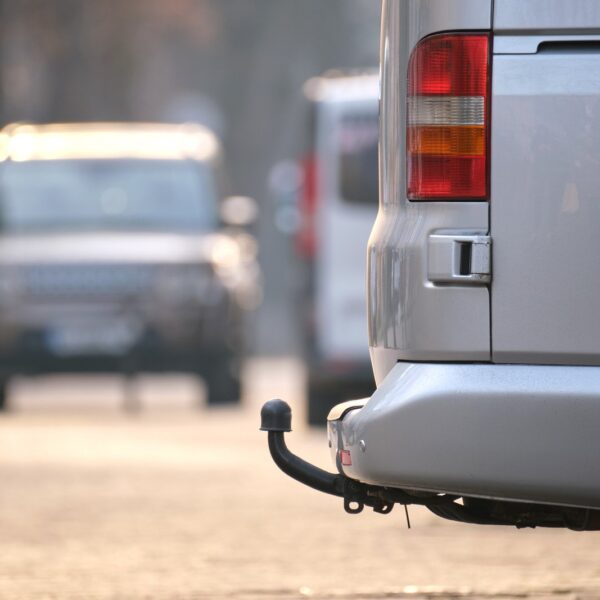 Jak Zamontować Hak Holowniczy? – Krok po Kroku.