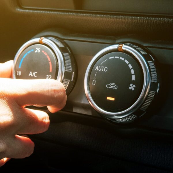 Najczęstsze Problemy z Klimatyzacją w Samochodzie – Diagnoza i Rozwiązania