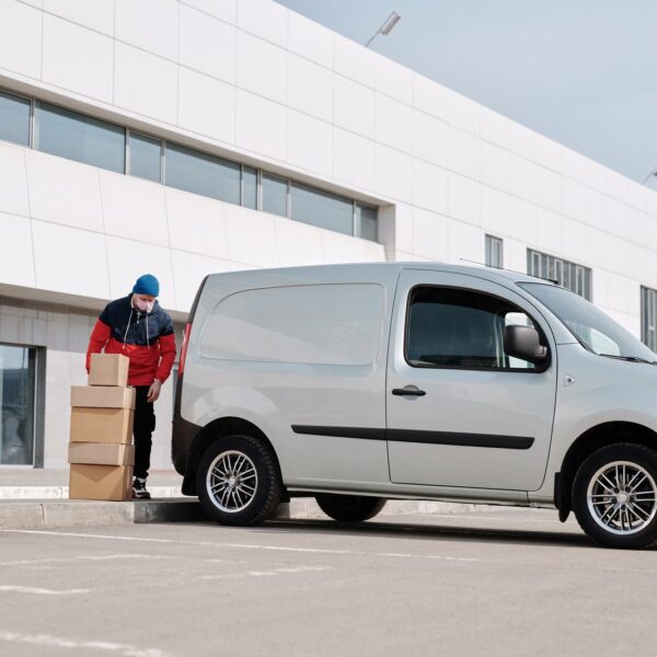 Jakie Są Zalety i Wady Aut Samochodów Dostawczych? – Przewodnik dla Właścicieli Firm