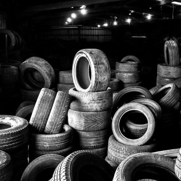 Czy Opony Regenerowane Są Bezpieczne? – Analiza Rynku i Porady Ekspertów